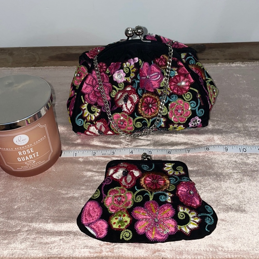 Vera Bradley- 25th Anniversary evening bag set with dust covers- embellished